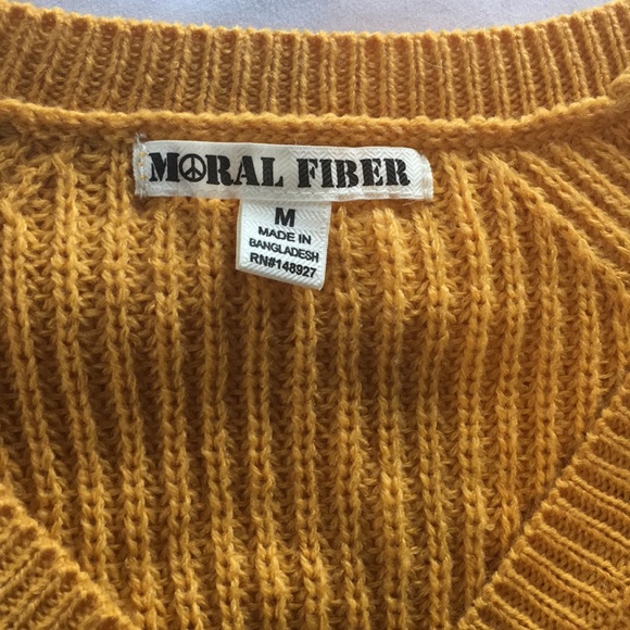 Perfect fall sweater - Picture 4 of 4